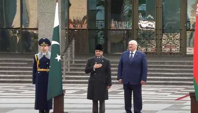 وزیراعظم شہباز شریف کا بیلا روس کے ایوان آزادی آمد پرشاندار خیر مقدم