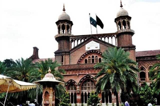 دوسری شادی کرنے کی صورت میں بچے کی کسٹڈی کا حق دار کون؟ عدالت کا بڑا فیصلہ سامنے آگیا