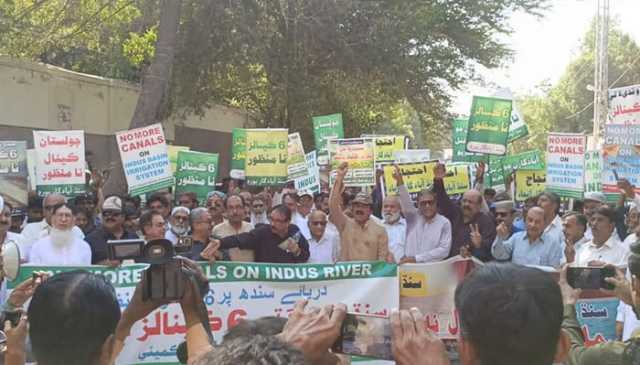 وزیراعظم سے ہاتھ جوڑ کر اپیل ہے نہروں کے منصوبے کے خاتمے کا اعلان کریں، شرجیل میمن