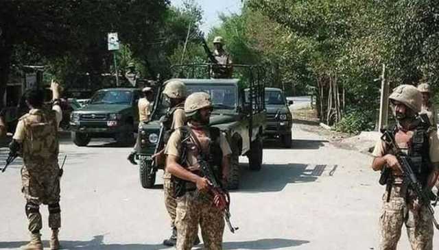 بلوچستان: 2 اہم دہشتگرد کمانڈروں نے ہتھیار ڈال دیے